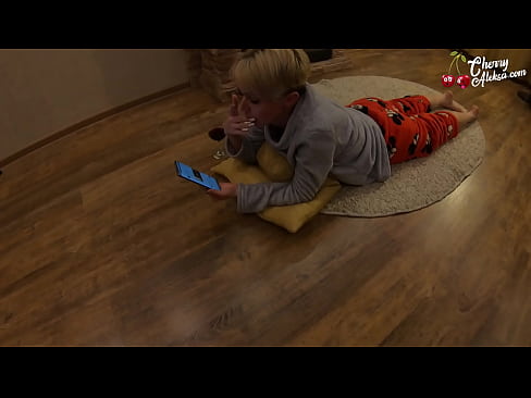 ❤️ Bláznivá blondýnka kouří obrovské péro a poskakuje na něm - anální sex ️❌ Sex video u nás cs.josporn-com.ru