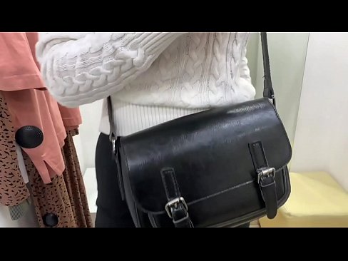 ❤️ Veřejná masturbace mladé feny FeralBerry s dildem ve fitku ️❌ Sex video u nás cs.josporn-com.ru